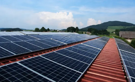 Střešní solární držáky: Prémiová řešení pro průmyslové a komerční fotovoltaické projekty